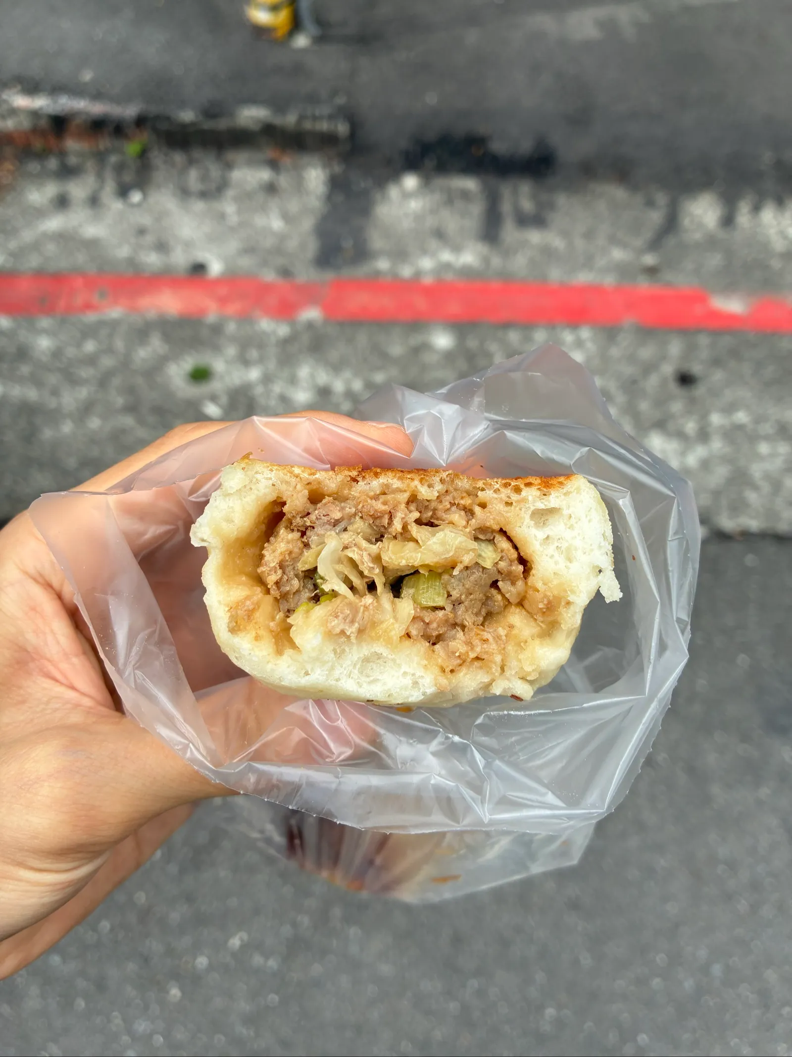 お豚まんの断面